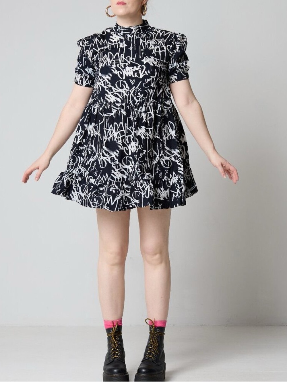 COLLUSION Black & White Graffiti Smock Mini Dress Size 6